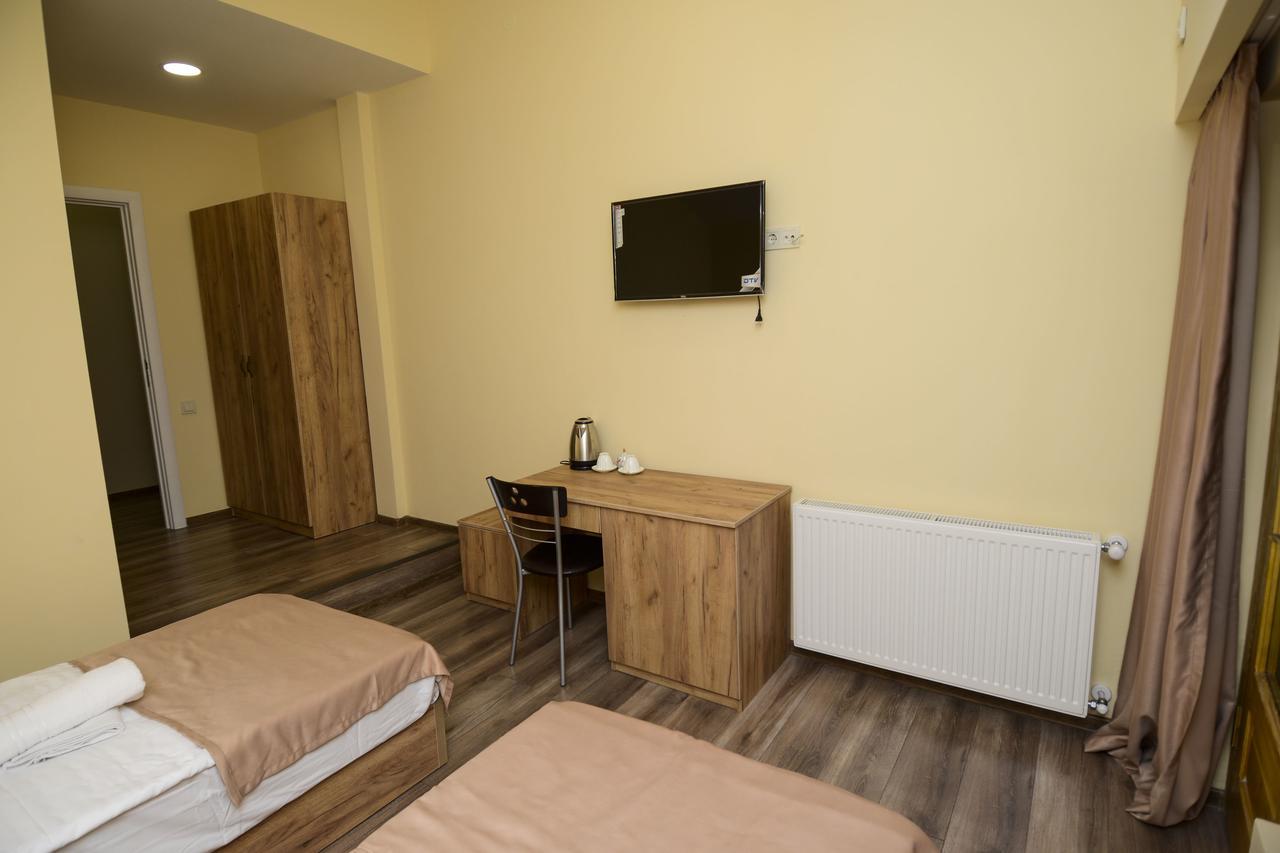 Hotel Old Street Tbilisi Bagian luar foto