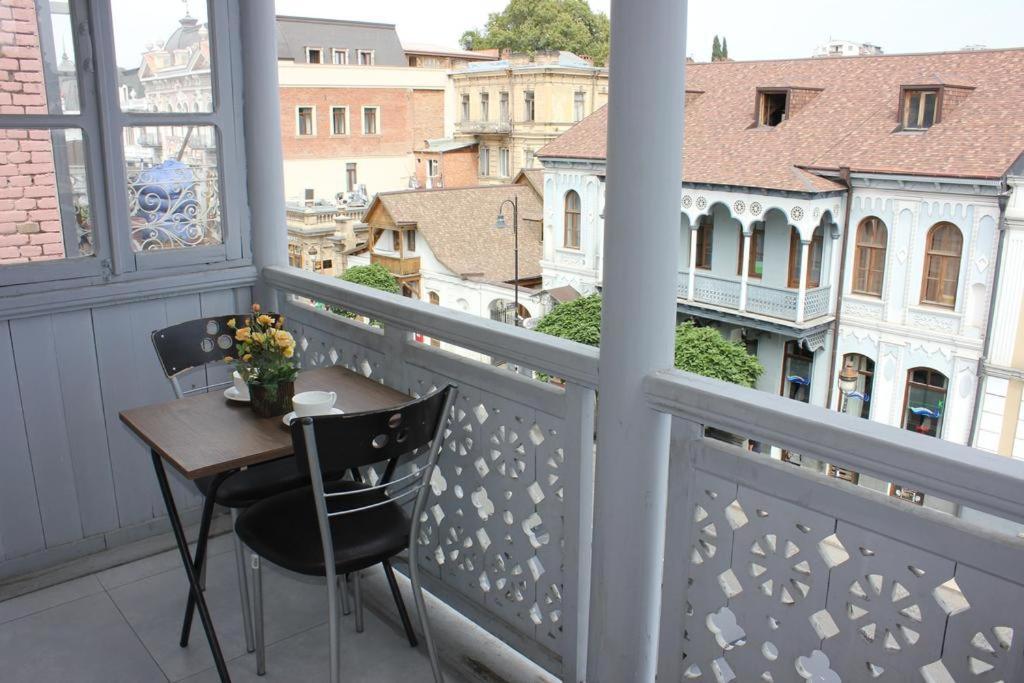 Hotel Old Street Tbilisi Bagian luar foto