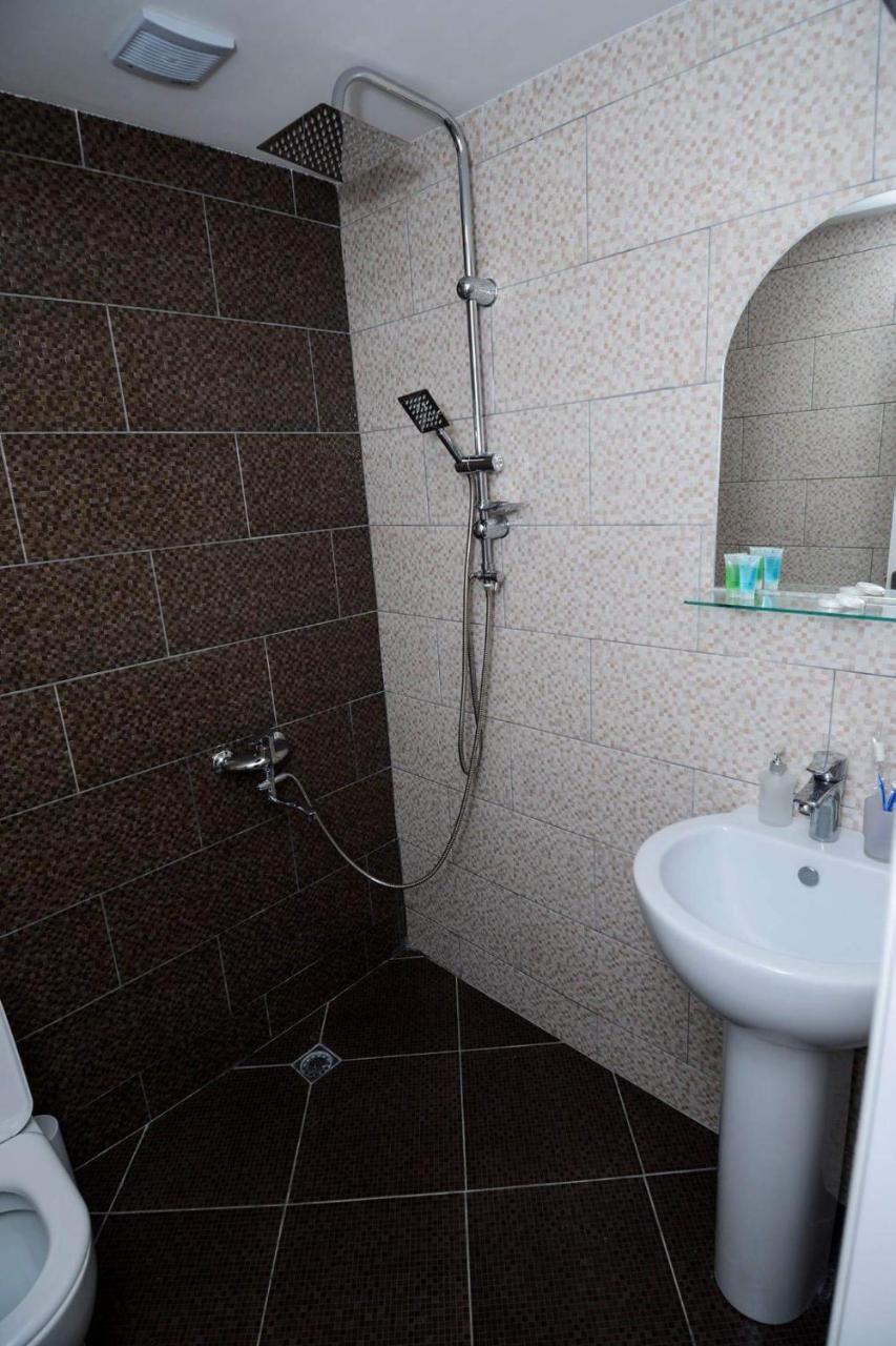 Hotel Old Street Tbilisi Bagian luar foto